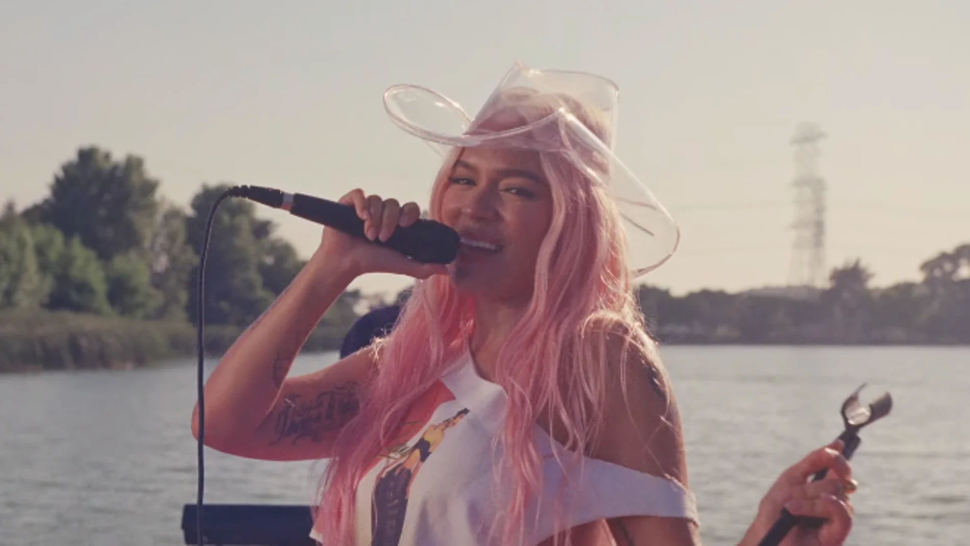 Mi Ex Tenia Razón - Karol G Mi Ex Tenia Razón - Karol G